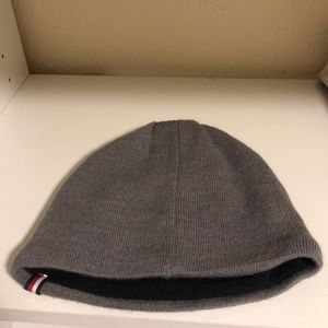 Tommy Hilfiger beanie.